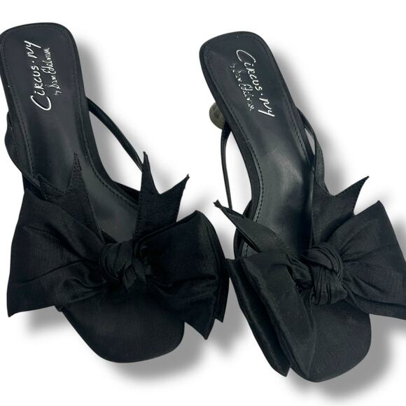 Circus New York Black Heels Size 9.5 Bow Kitten Heel Thong Flip Flop Sandals EUC - Picture 1 of 11